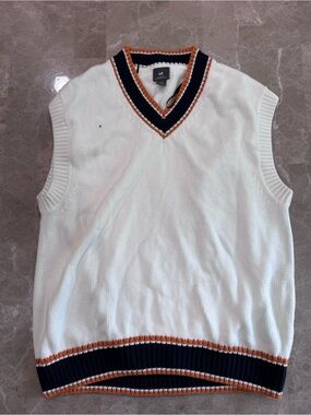 H&M Preppy Tennis Knit Vest - Men’s Size M